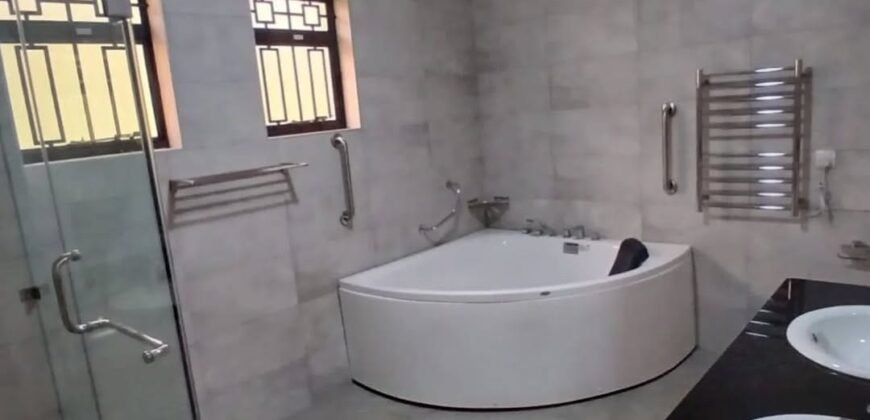 HOUSE TO LET IN KAREN