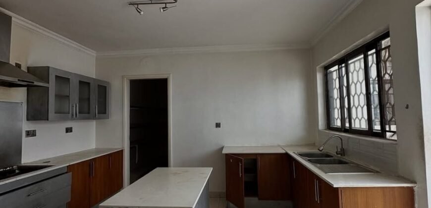 TOWNHOUSE TO LET IN LAVINGTON