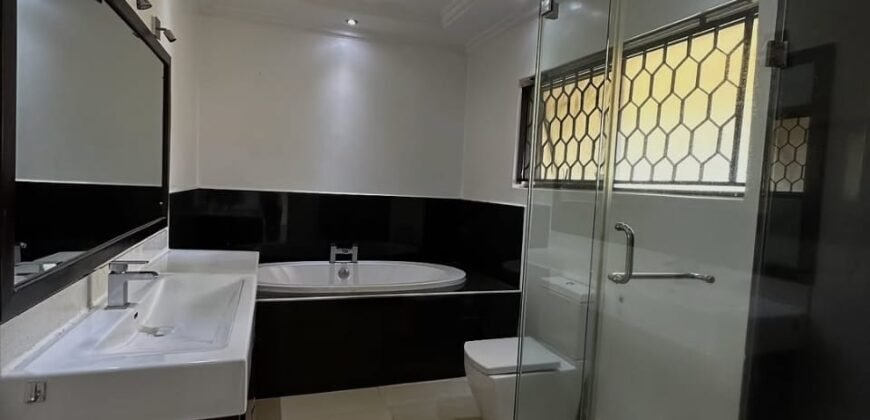 TOWNHOUSE TO LET IN LAVINGTON