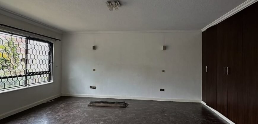 TOWNHOUSE TO LET IN LAVINGTON
