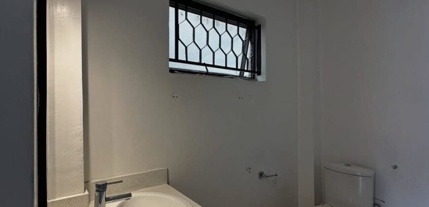 TOWNHOUSE TO LET IN LAVINGTON