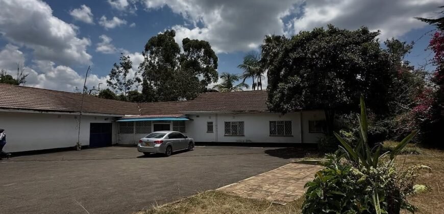 VILLA TO LET IN RIVERSIDE