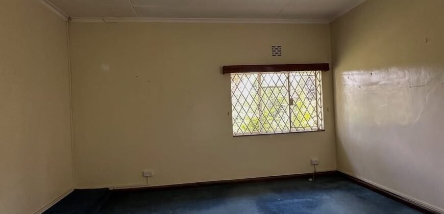VILLA TO LET IN RIVERSIDE