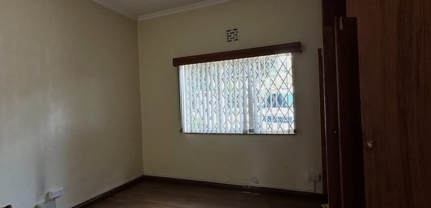 VILLA TO LET IN RIVERSIDE