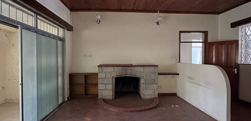 VILLA TO LET IN RIVERSIDE