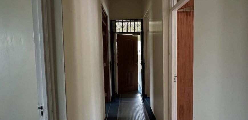 VILLA TO LET IN RIVERSIDE