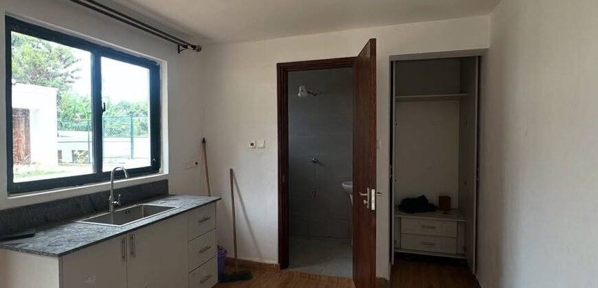 HOUSE TO LET IN KAREN