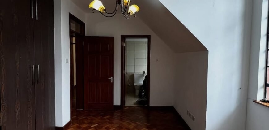 TOWNHOUSE FOR SALE IN LAVINGTON