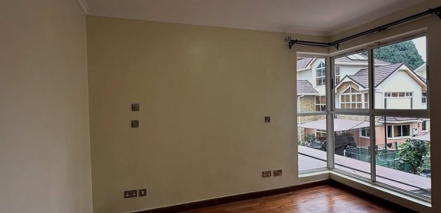 HOUSE TO LET IN LAVINGTON