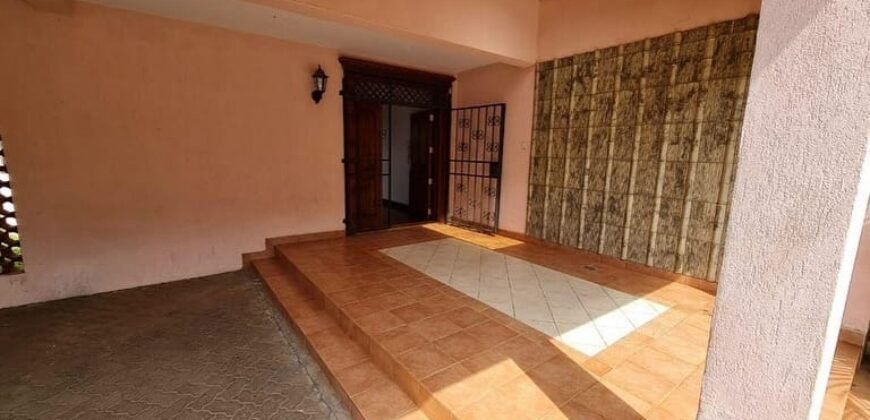 TOWNHOUSE TO LET IN LAVINGTON