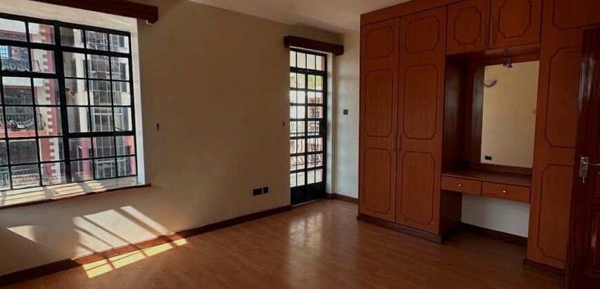 APARTMENT TO LET IN LAVINGTON