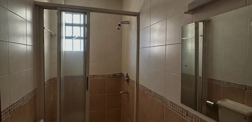 APARTMENT TO LET IN LAVINGTON