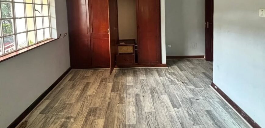 TOWNHOUSE TO LET IN LAVINGTON