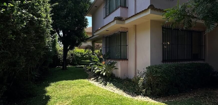 TOWNHOUSE TO LET IN LAVINGTON
