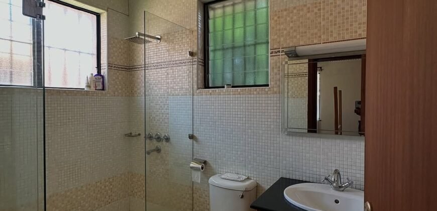 TOWNHOUSE TO LET IN LAVINGTON