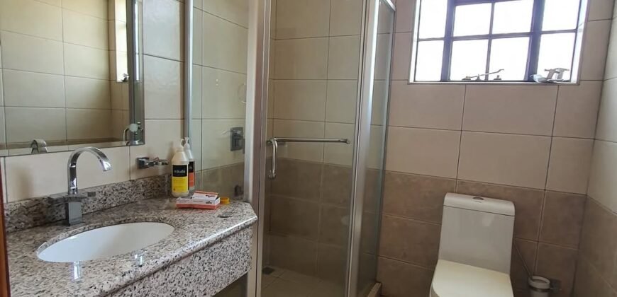 HOUSE FOR SALE IN LAVINGTON