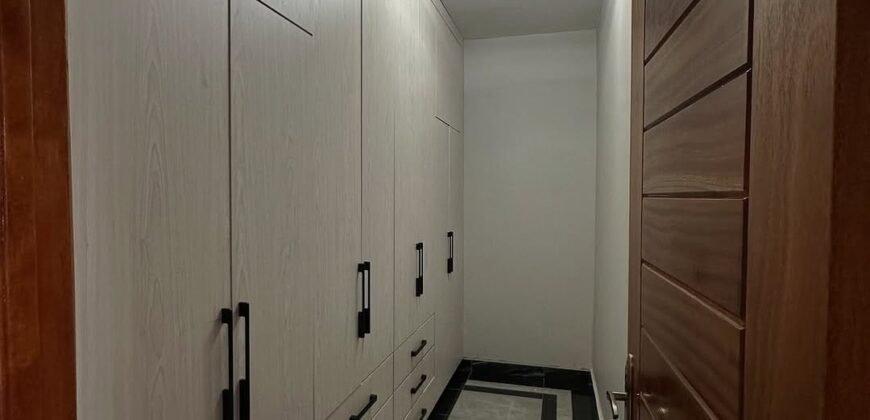 HOUSE FOR SALE IN RUNDA