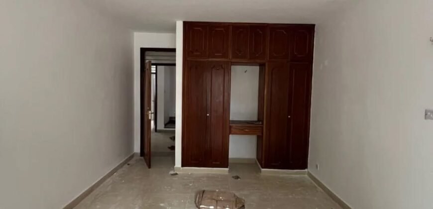 TOWNHOUSE TO LET IN LAVINGTON