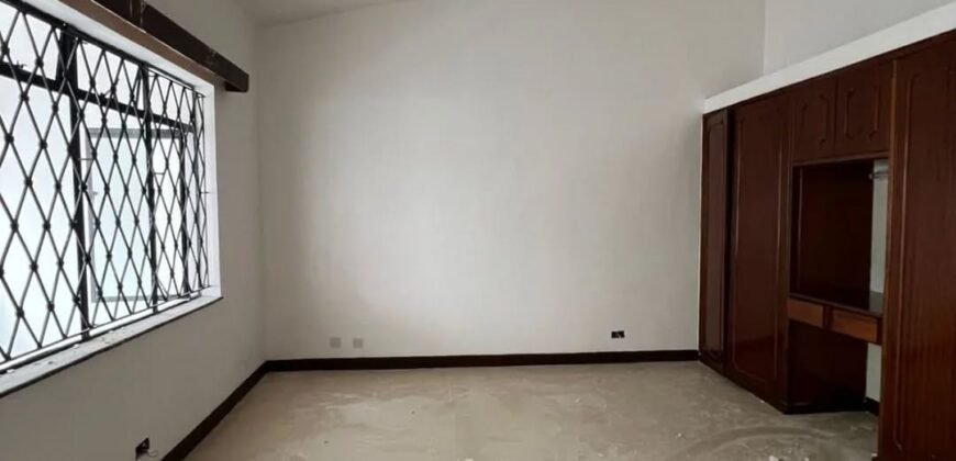 TOWNHOUSE TO LET IN LAVINGTON
