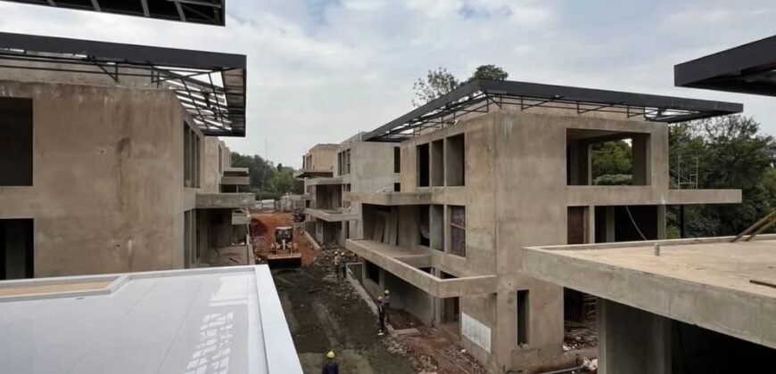 TOWNHOUSE FOR SALE IN LAVINGTON