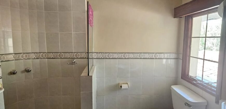 TOWNHOUSE FOR SALE IN LAVINGTON