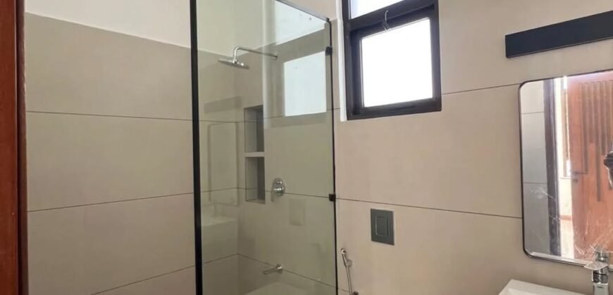 TOWNHOUSE FOR SALE IN NYALI TOWNHOUSE FOR SALE IN NYALI