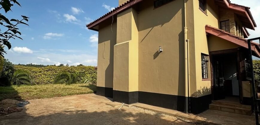 VILLA FOR SALE IN KERARAPON VILLA FOR SALE IN KERARAPON