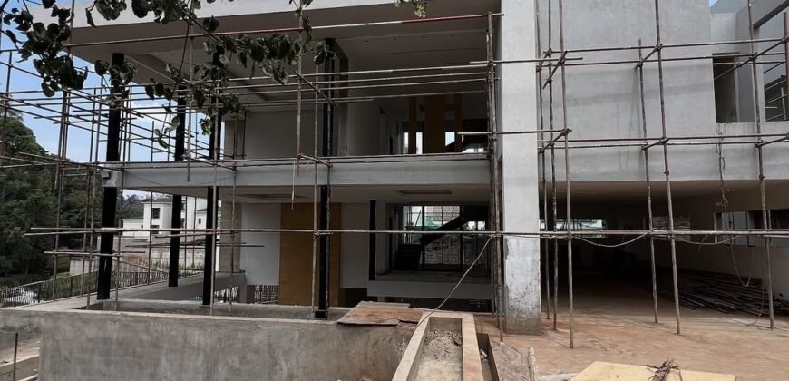 VILLA FOR SALE IN LAVINGTON VILLA FOR SALE IN LAVINGTON