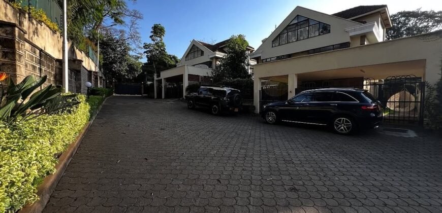 TOWNHOUSE TO LET IN LAVINGTON TOWNHOUSE TO LET IN LAVINGTON