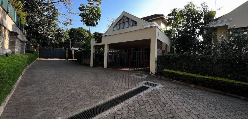TOWNHOUSE TO LET IN LAVINGTON TOWNHOUSE TO LET IN LAVINGTON
