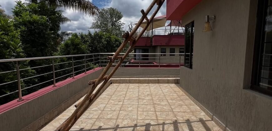 TOWNHOUSE TO LET IN LAVINGTON TOWNHOUSE TO LET IN LAVINGTON