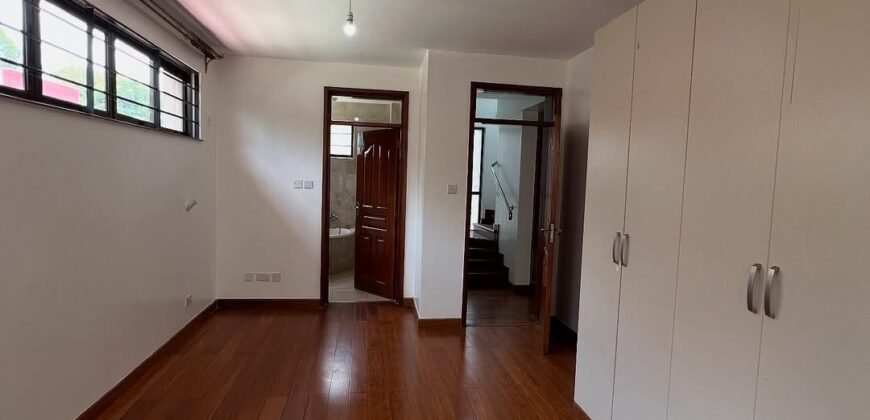 TOWNHOUSE TO LET IN LAVINGTON TOWNHOUSE TO LET IN LAVINGTON